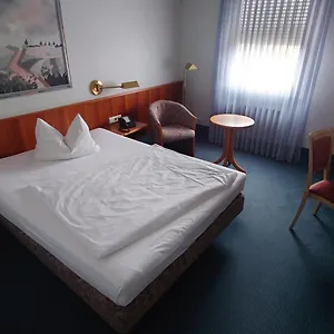 https://hotel-lowen-seckenheim.hotelsheidelberg.net